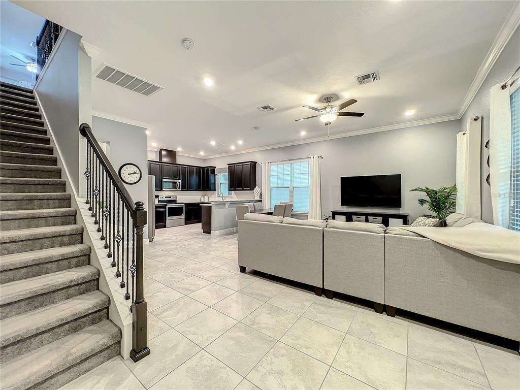 Property Photo:  9474 Meadow Hunt Way  FL 34787 