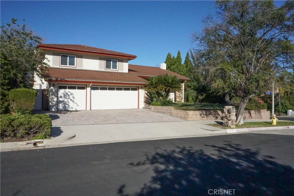 Property Photo: 19101 Kingsbury Street CA 91326