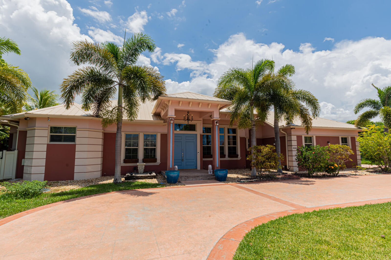 Property Photo:  4008 SW Melbourne Street  FL 34953 