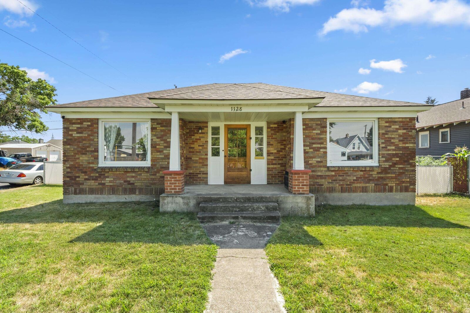 Property Photo: 1128 E Rich Ave WA 99207