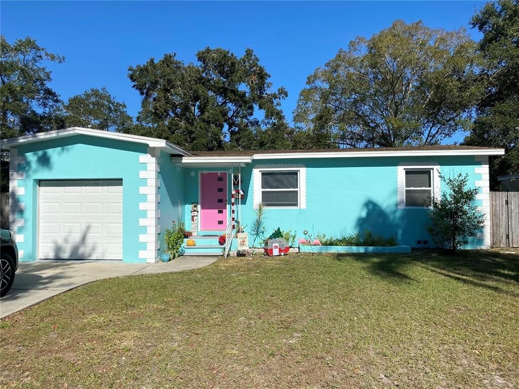 Property Photo: 5353 2nd Avenue N FL 33707