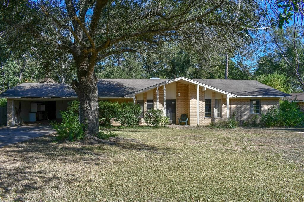 Property Photo:  333 Highland Drive  TX 75482 