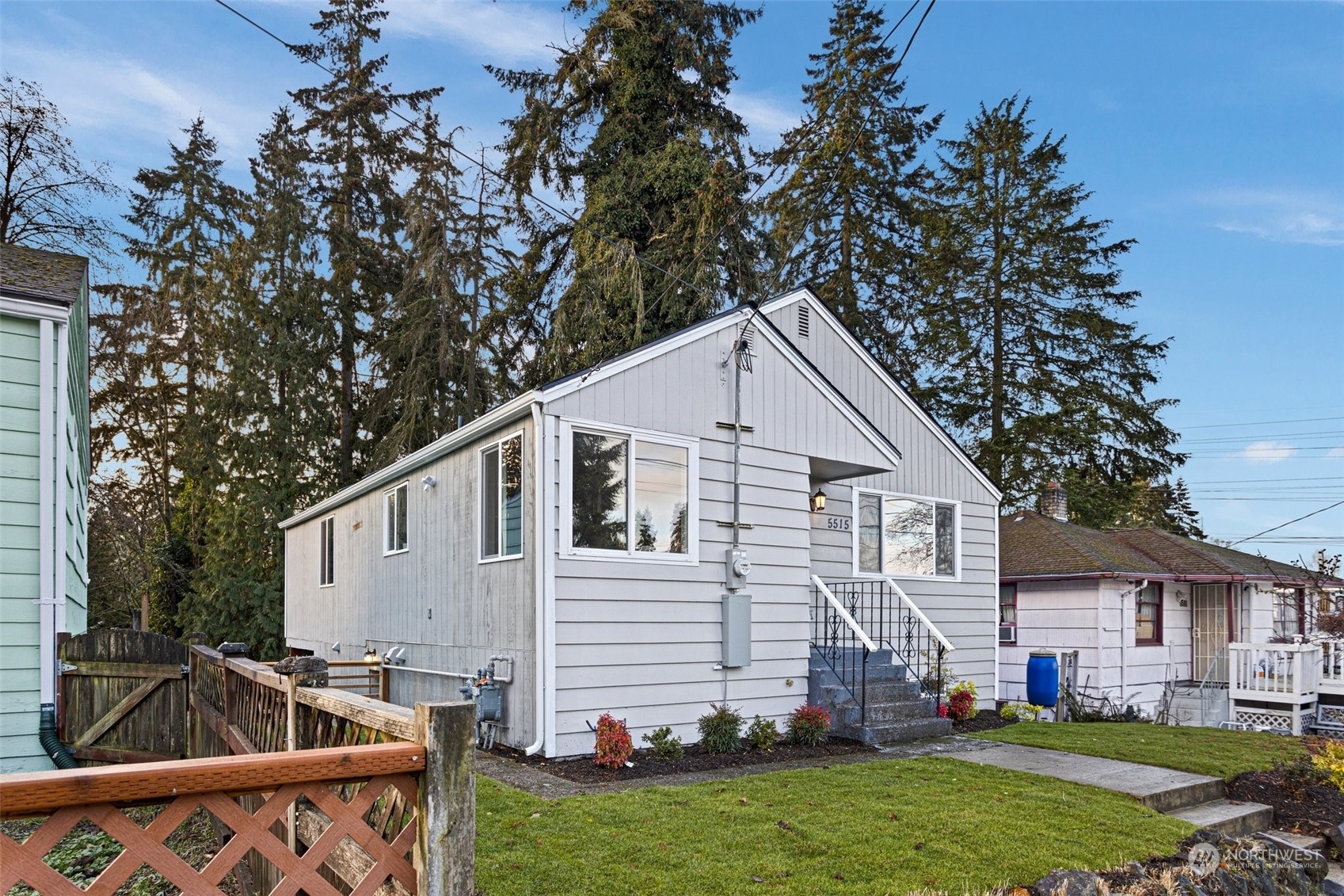 Property Photo:  5515 Bangor Street  WA 98178 