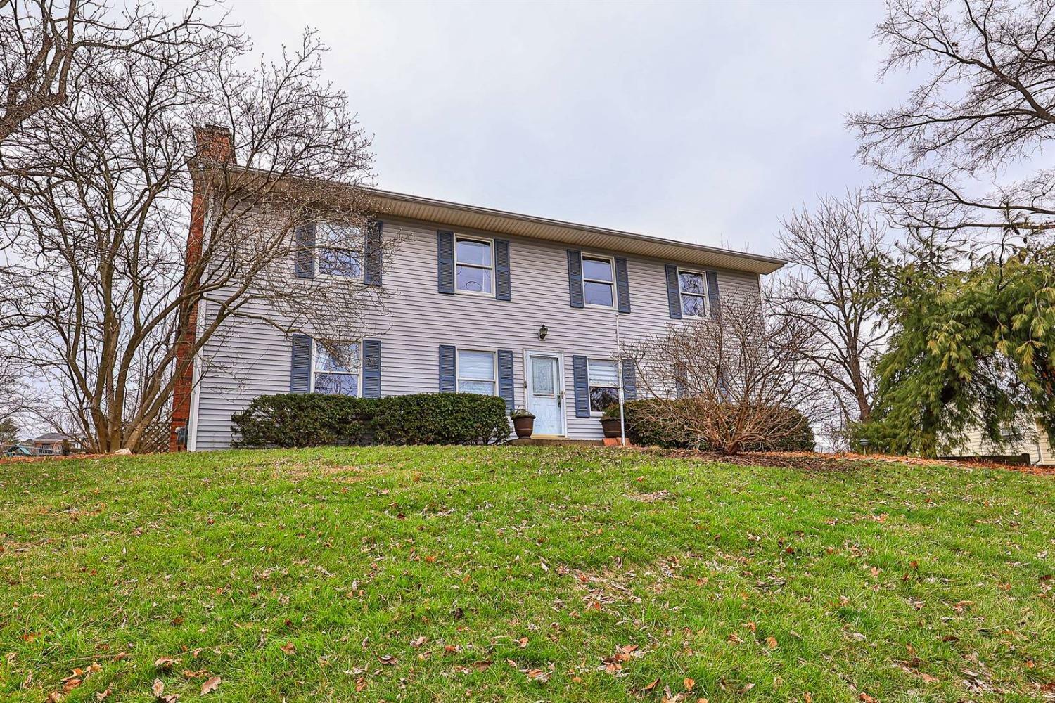 Property Photo:  10211 Leacrest Rd  OH 45215 