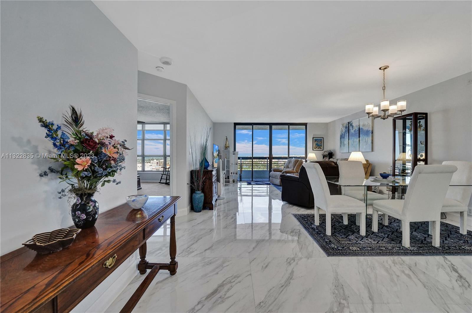 Property Photo: 3530 Mystic Pointe Dr 3009 FL 33180