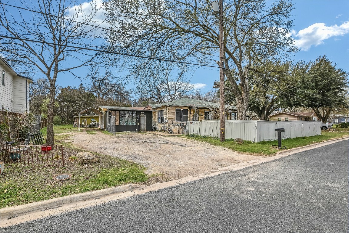 Property Photo: 5405 Prock Lane TX 78721