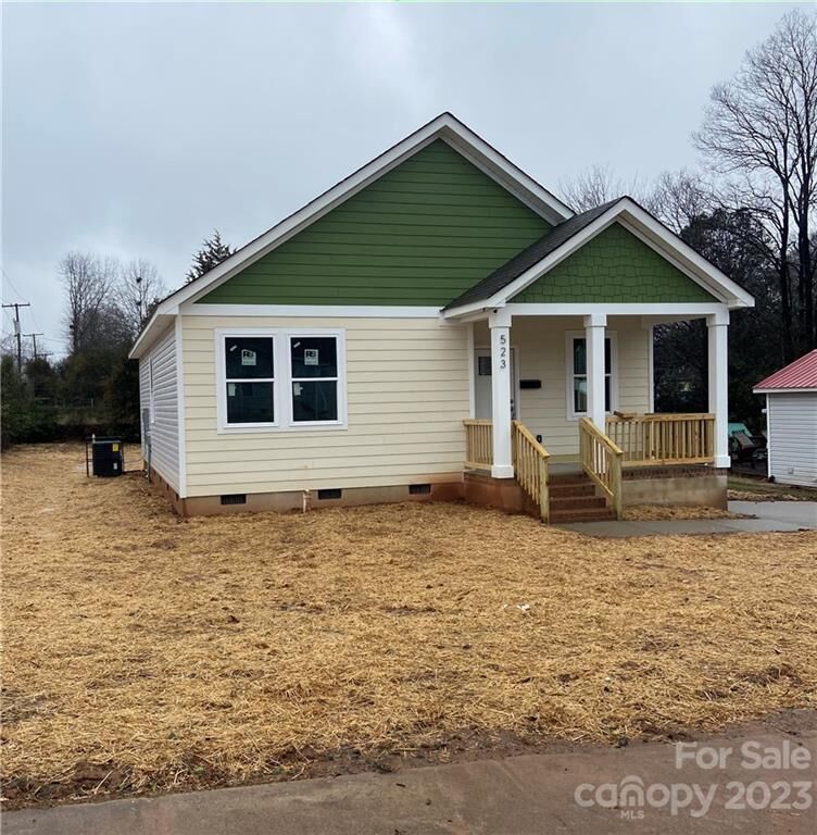 Property Photo: 523 S Oakland Street NC 28052