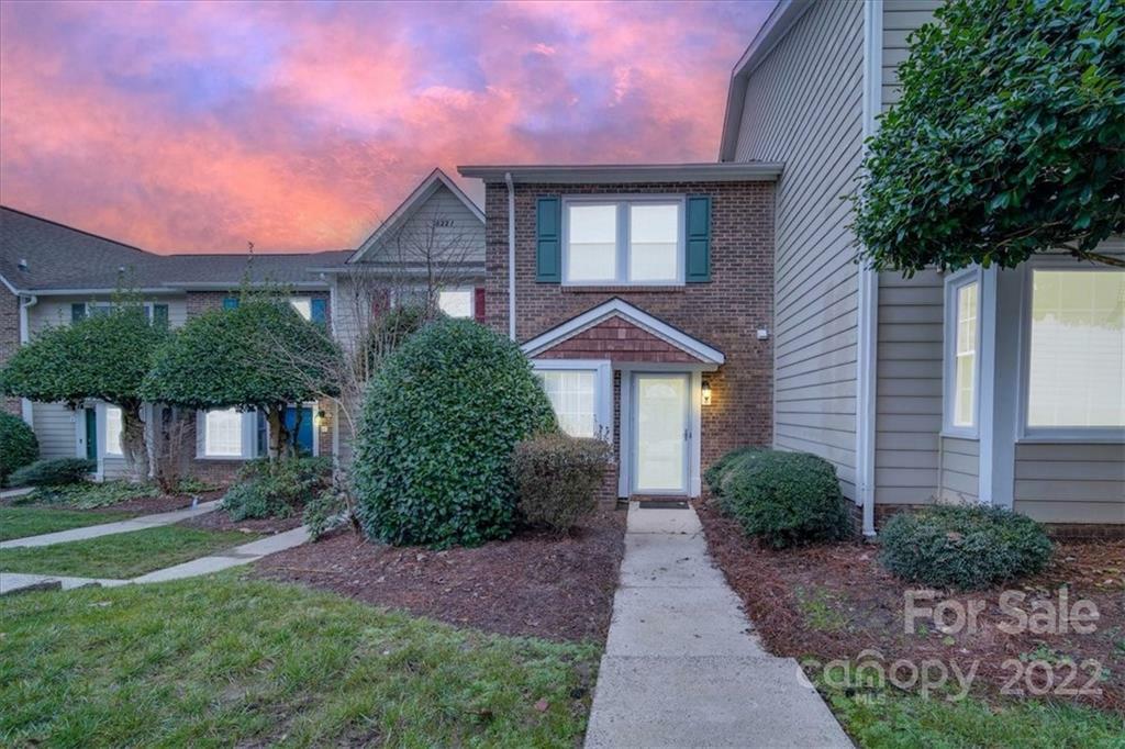 Property Photo:  8221 Pineville Matthews Road  NC 28226 