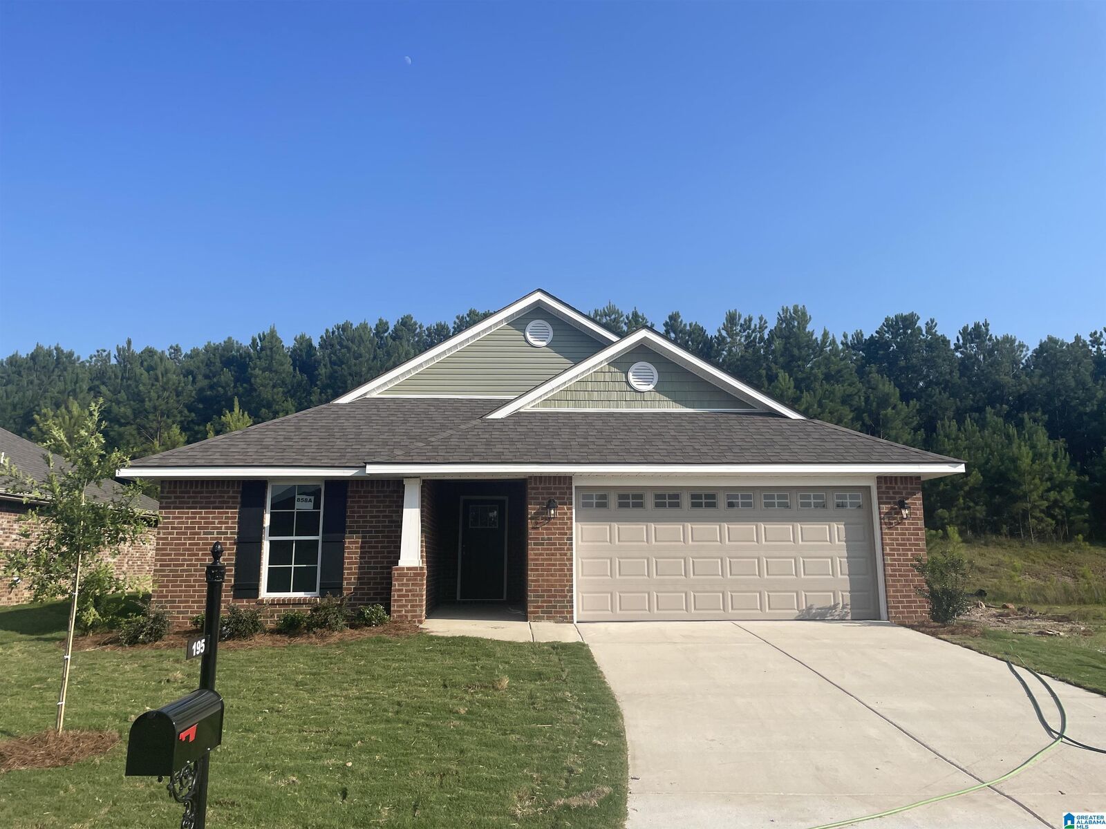 Property Photo:  195 Waterford Lake Drive  AL 35040 