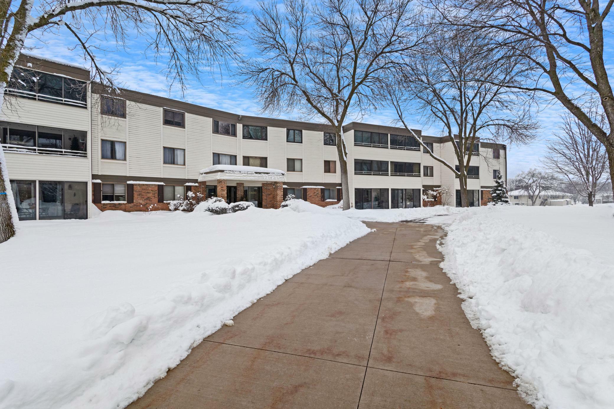 Property Photo: 10600 43rd Avenue N 201 MN 55442