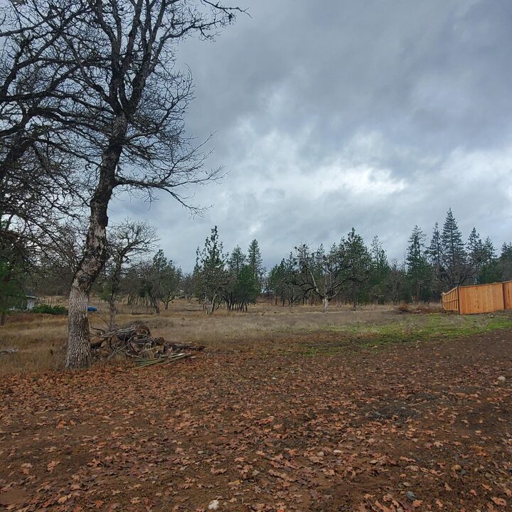 117 Hannahs Way  Shady Cove OR 97539 photo