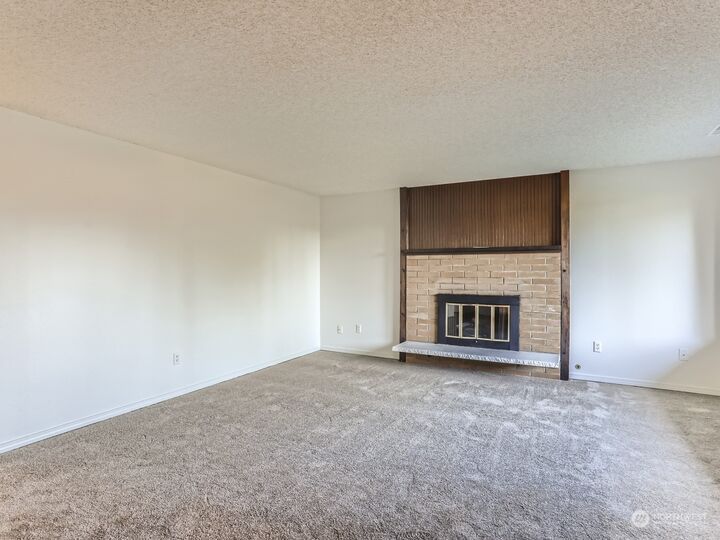 Property Photo:  22031 7th Avenue W  WA 98021 