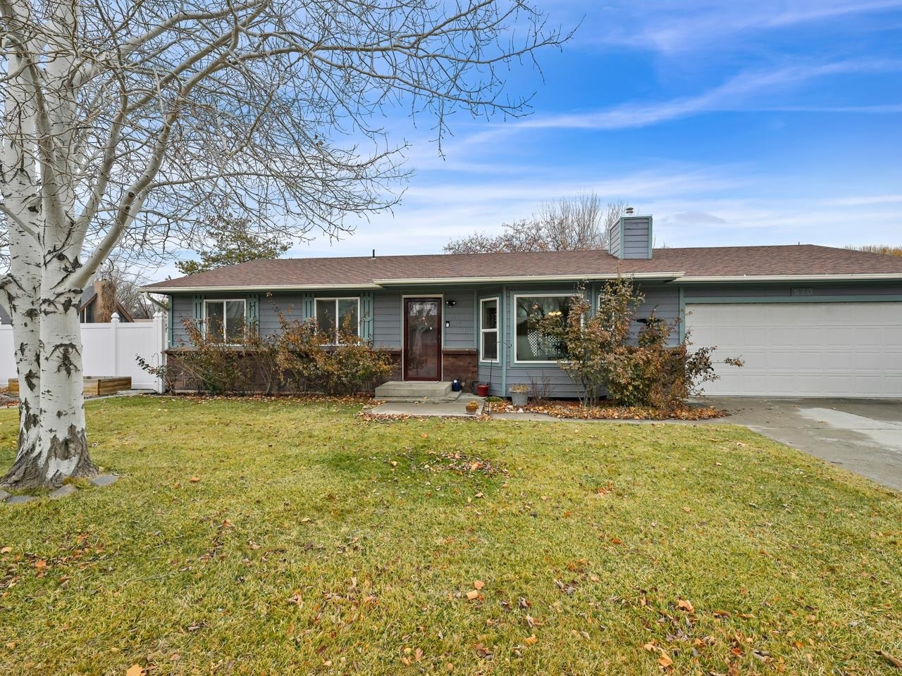 Property Photo:  570 Bentwood Street  CO 81504 