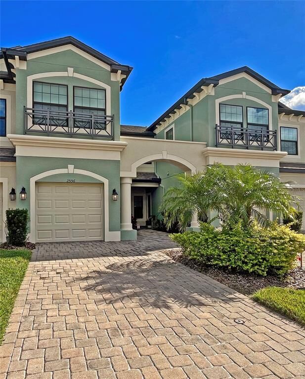 Property Photo:  2556 Stapleford Place  FL 33543 