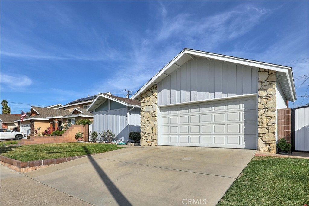 Property Photo:  10592 Tammy Street  CA 90630 