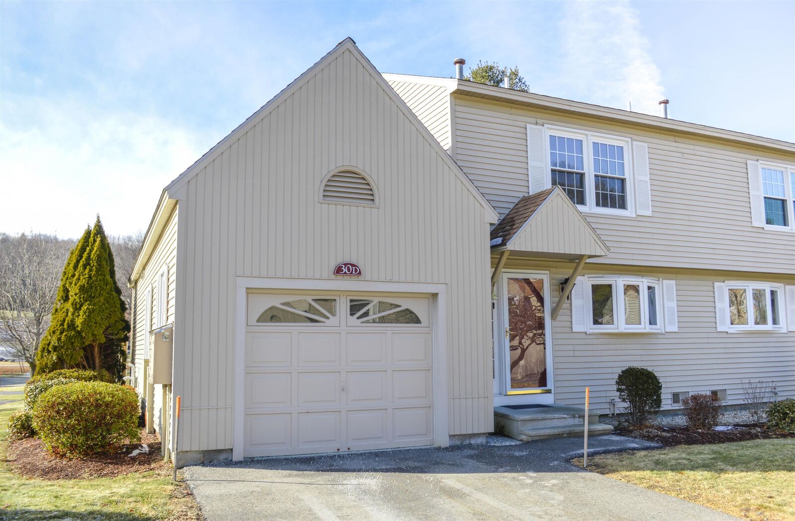 Property Photo:  30 Stonehouse Lane D  NH 03431 