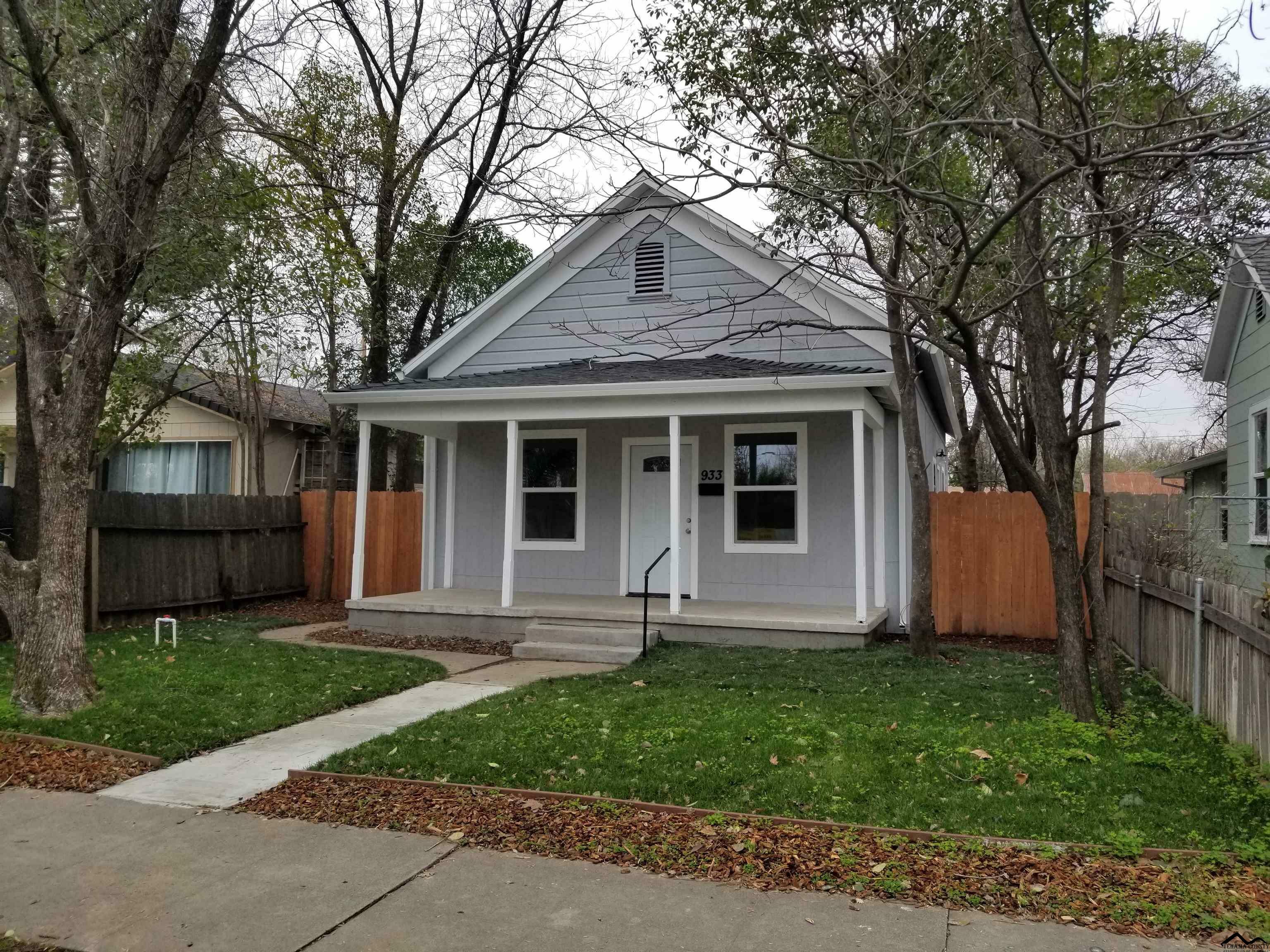 Property Photo:  933 Franklin Street  CA 96080 