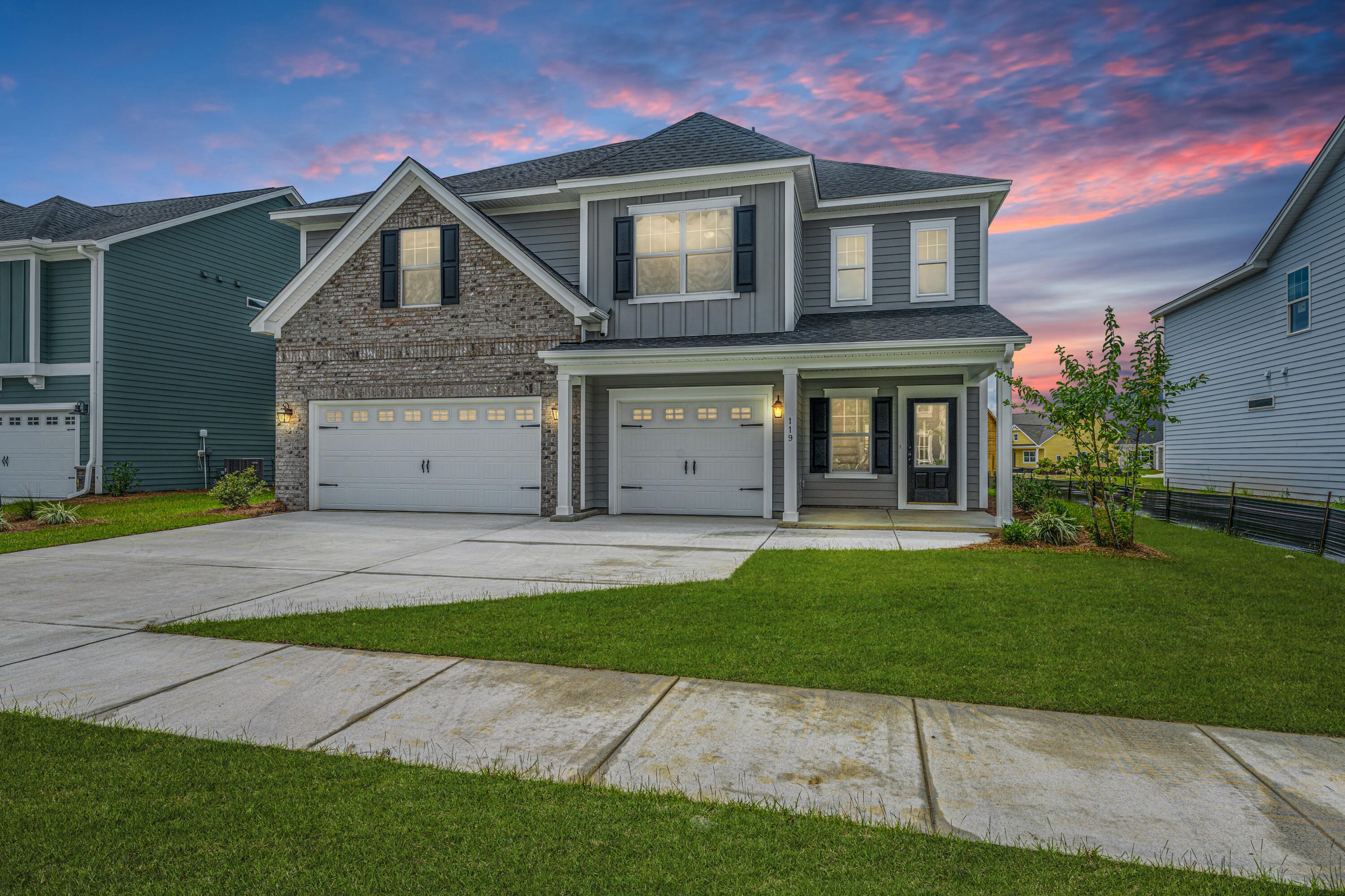 Property Photo: 252 Fiddleback Drive SC 29486