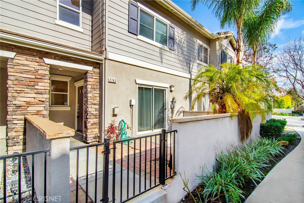 Property Photo:  2743 Night Jasmine Drive  CA 93065 