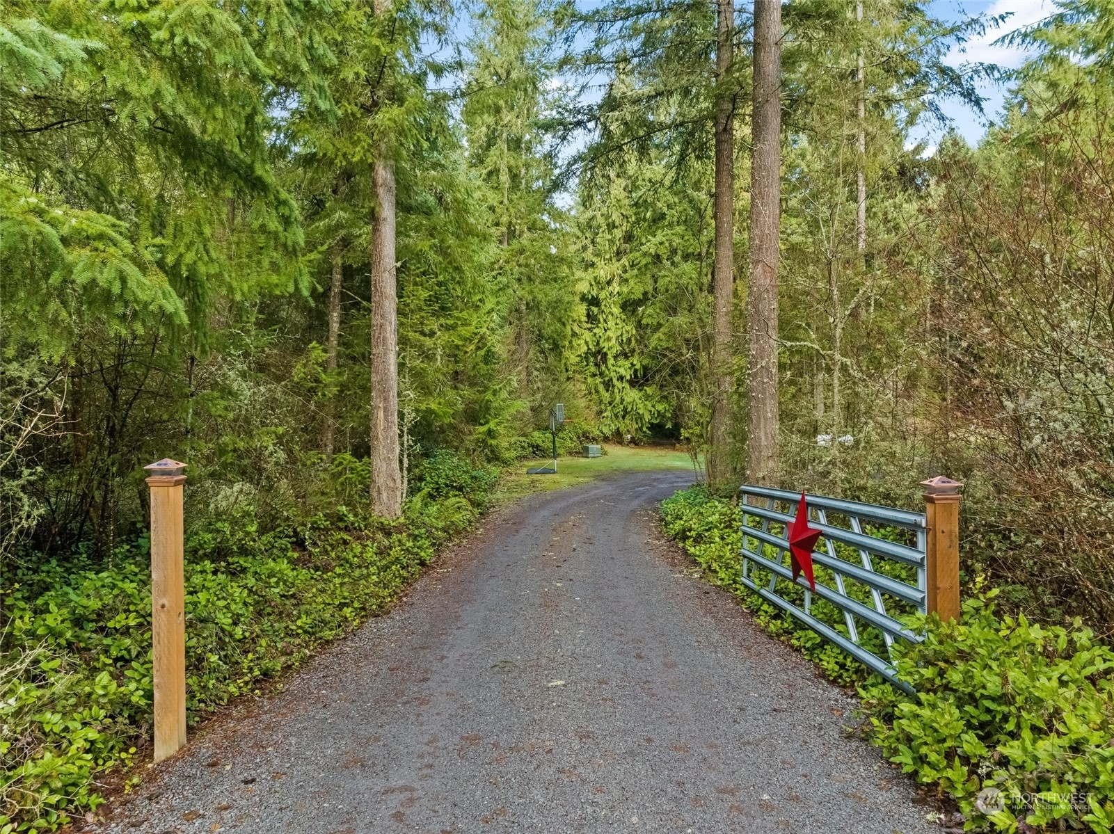 Property Photo: 3103 342nd Street E WA 98328