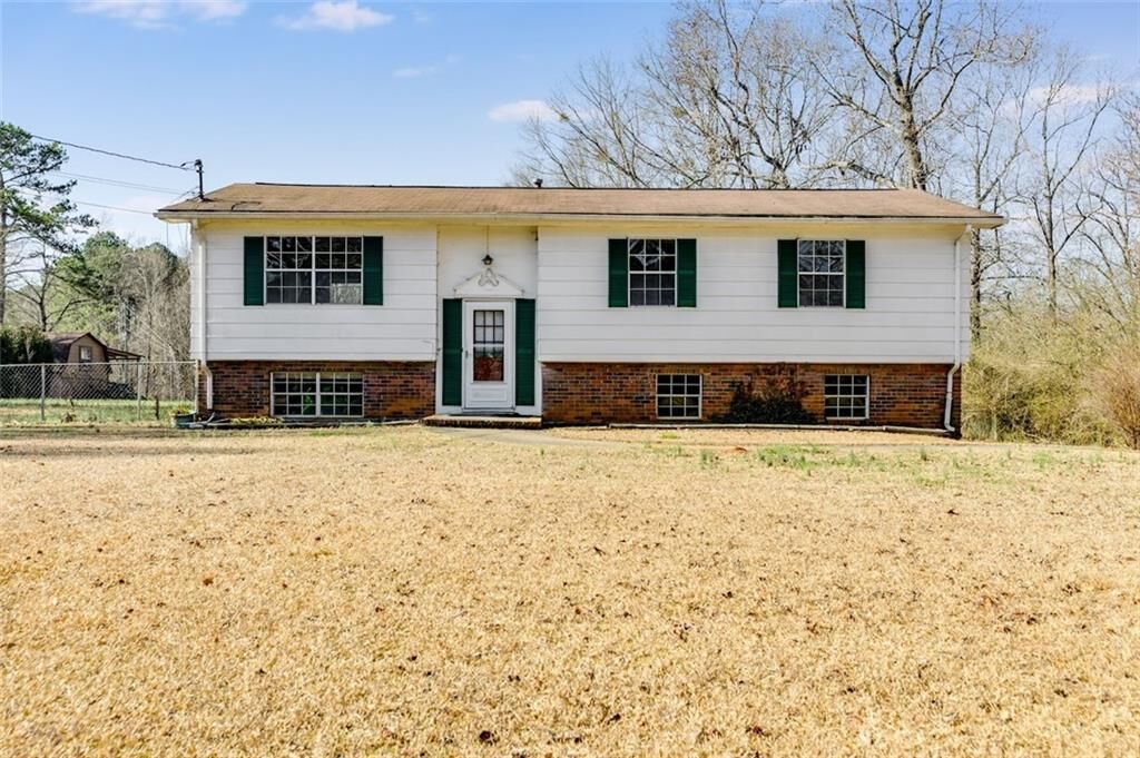 Property Photo:  28 Andrea Lane  GA 30117 