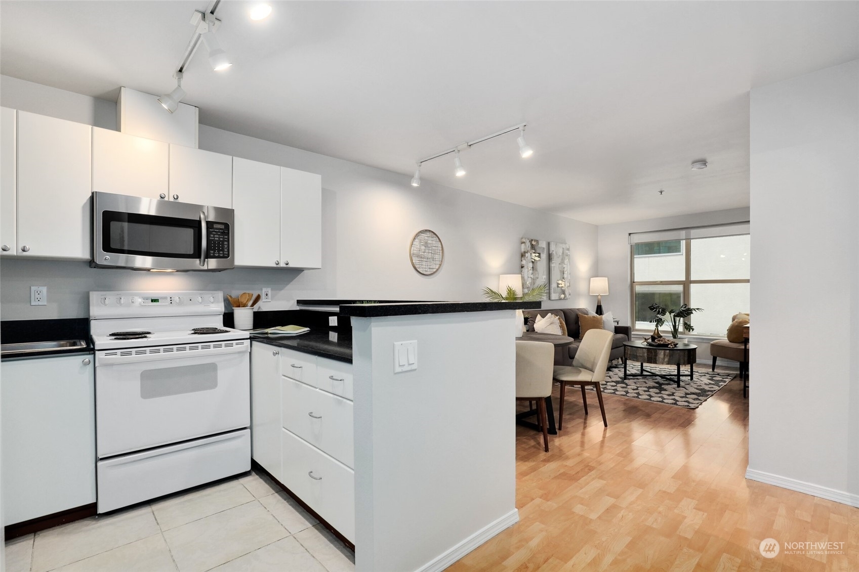 Property Photo:  1323 Boren Avenue 214  WA 98101 