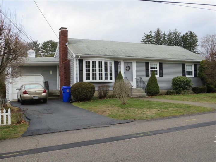 107 Homewood Av  North Providence RI 02911 photo