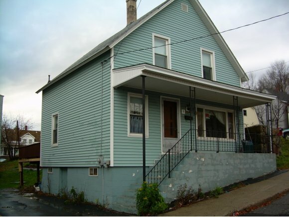 Property Photo:  9 Birch St  NH 03570 