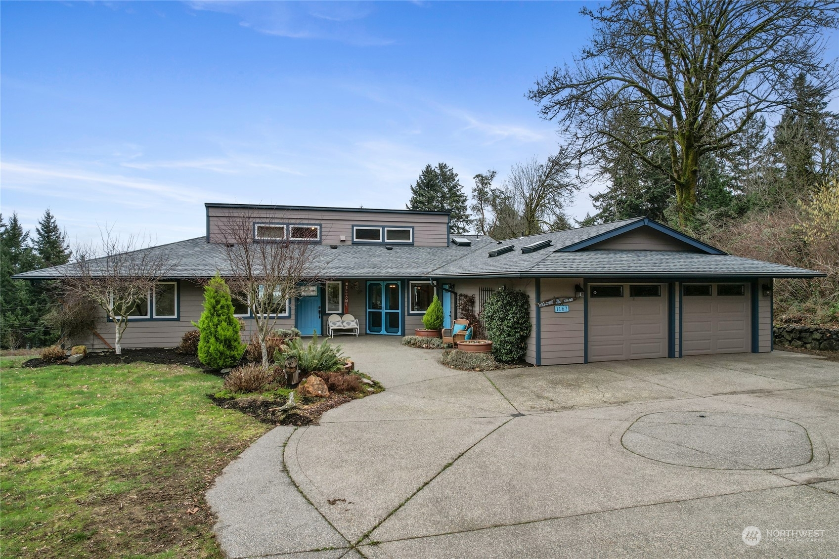 Property Photo:  1167 Island Boulevard  WA 98333 