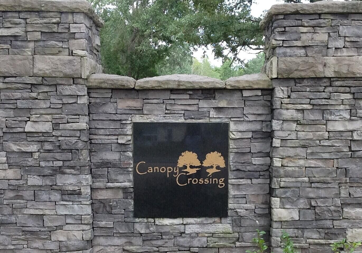 Property Photo: 49 Canopy Oak Boulevard FL 32425