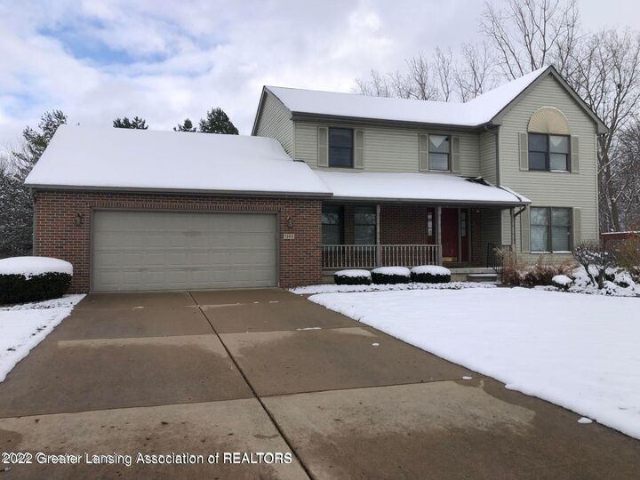 1205 Glastonbury Drive  St. Johns MI 48879 photo