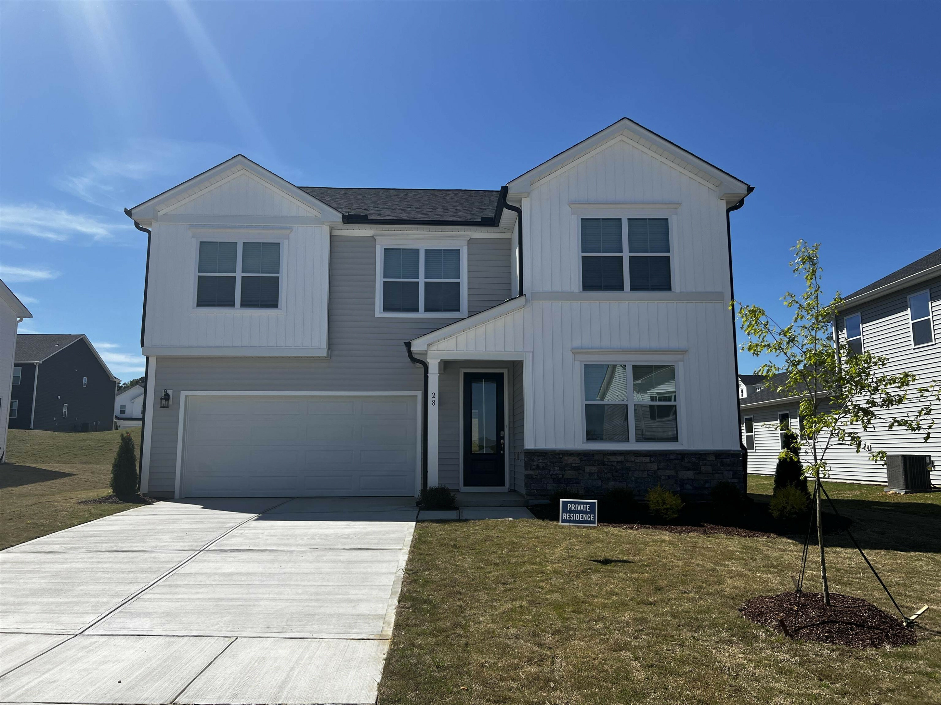 Property Photo: 28 Kingsford Lane NC 27526