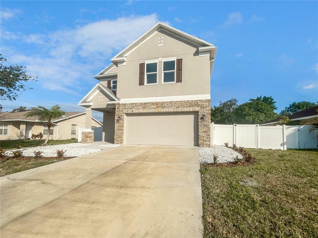 Property Photo:  1318 24th Street E  FL 34221 