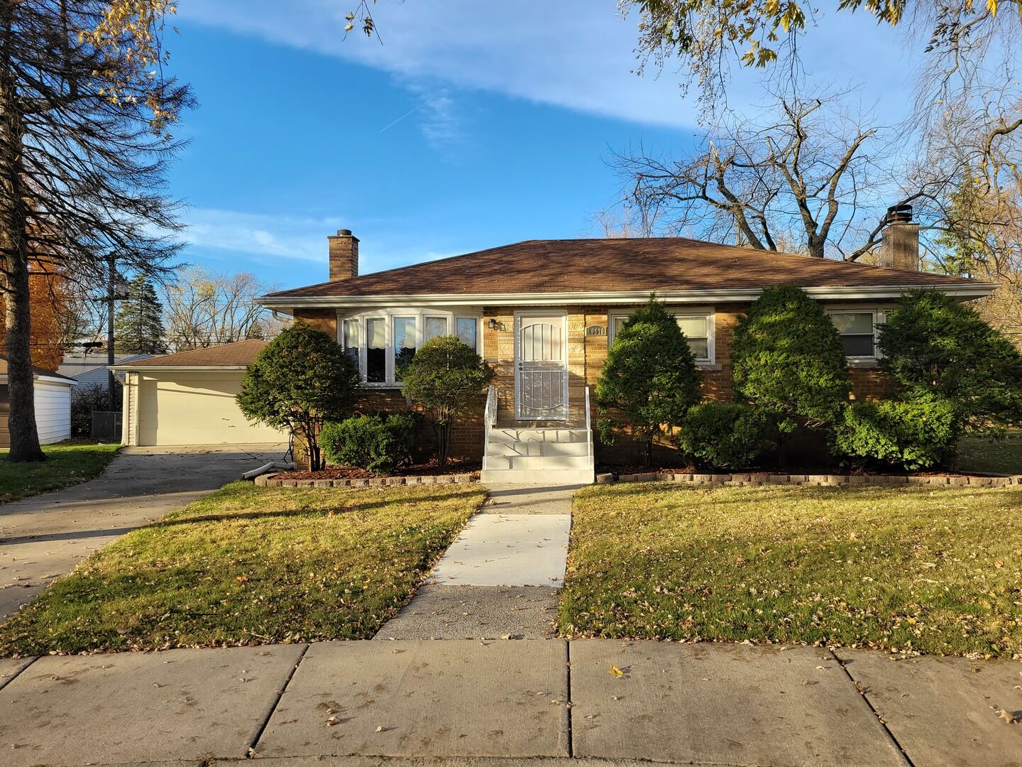 Property Photo:  15576 Orchid Drive  IL 60473 