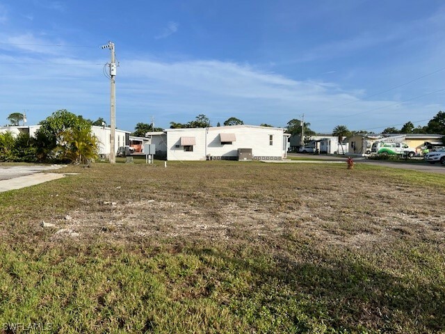 Property Photo:  5529 Miles Standish Lane  FL 33917 