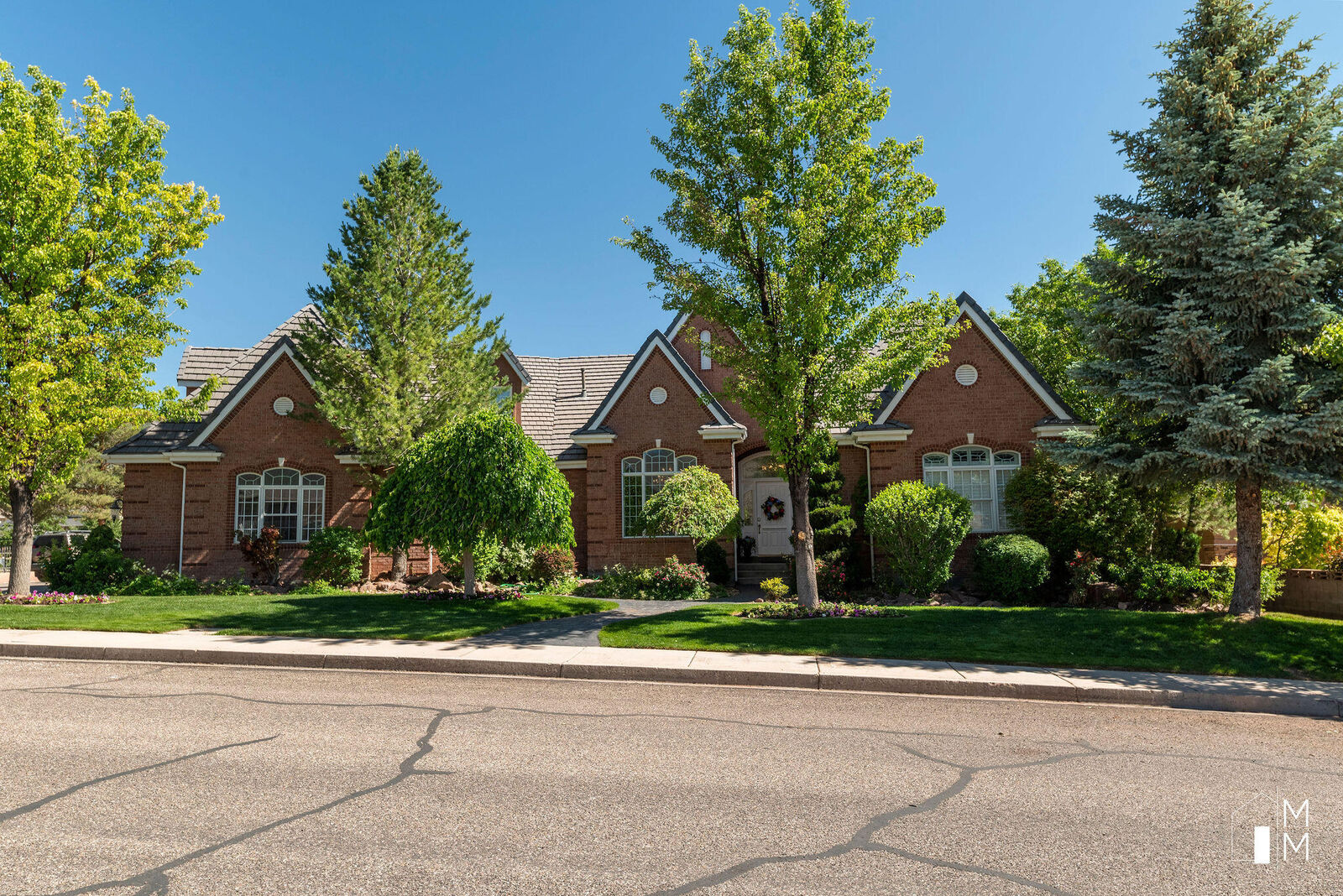 Property Photo:  2191 W Parkview Dr  UT 84720 