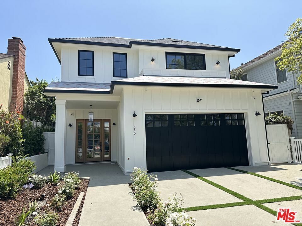 Property Photo:  946 Galloway Street  CA 90272 