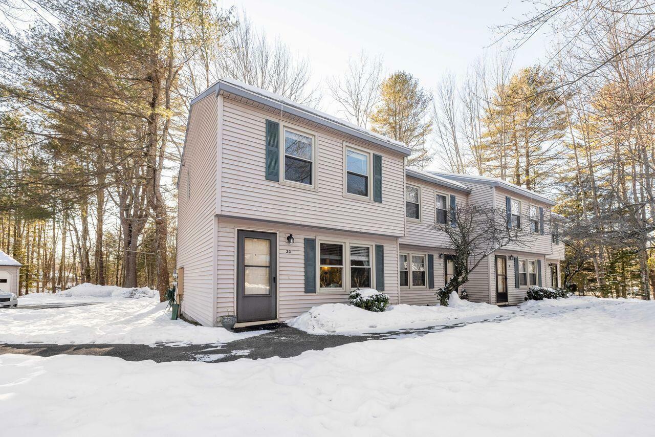 Property Photo: 20 Oak Dale Drive 20 ME 04074