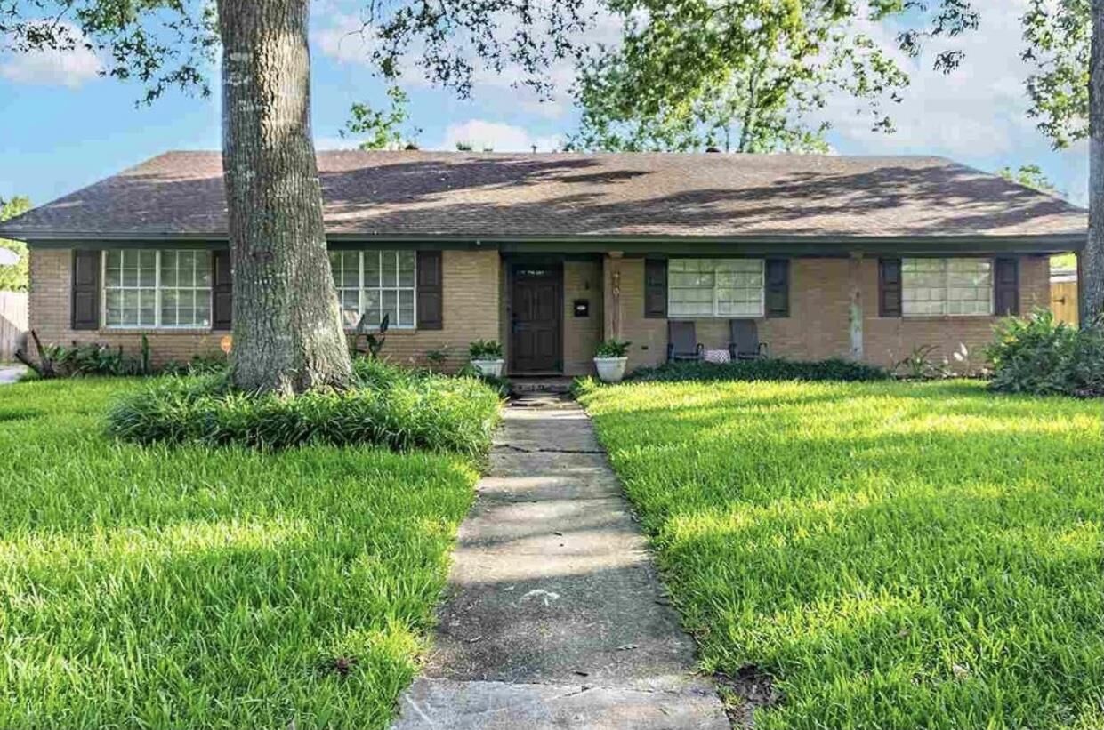 Property Photo:  5750 Derby Lane  TX 77706 