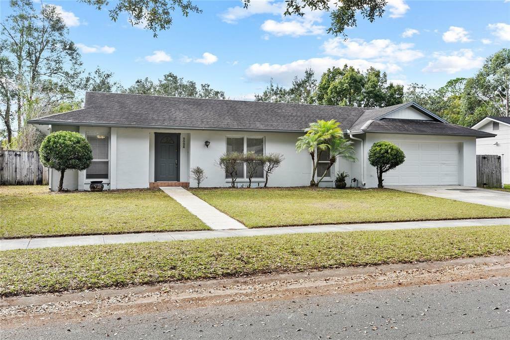 Property Photo:  2028 Sussex Road  FL 32792 