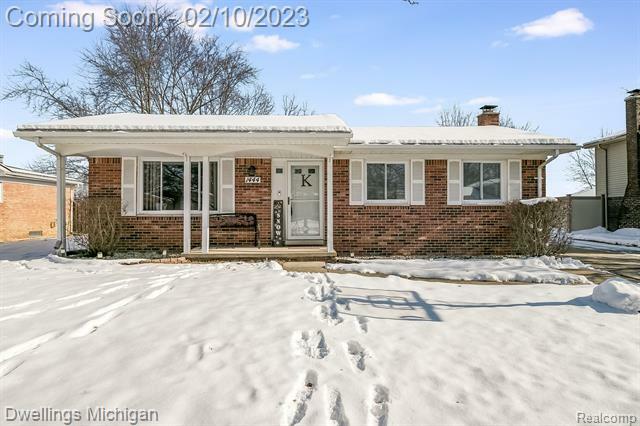 Property Photo:  1444 Longfellow Drive  MI 48187 