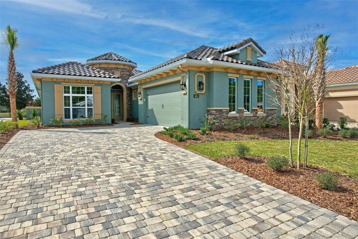 Property Photo:  661 Mahogany Run  FL 32137 