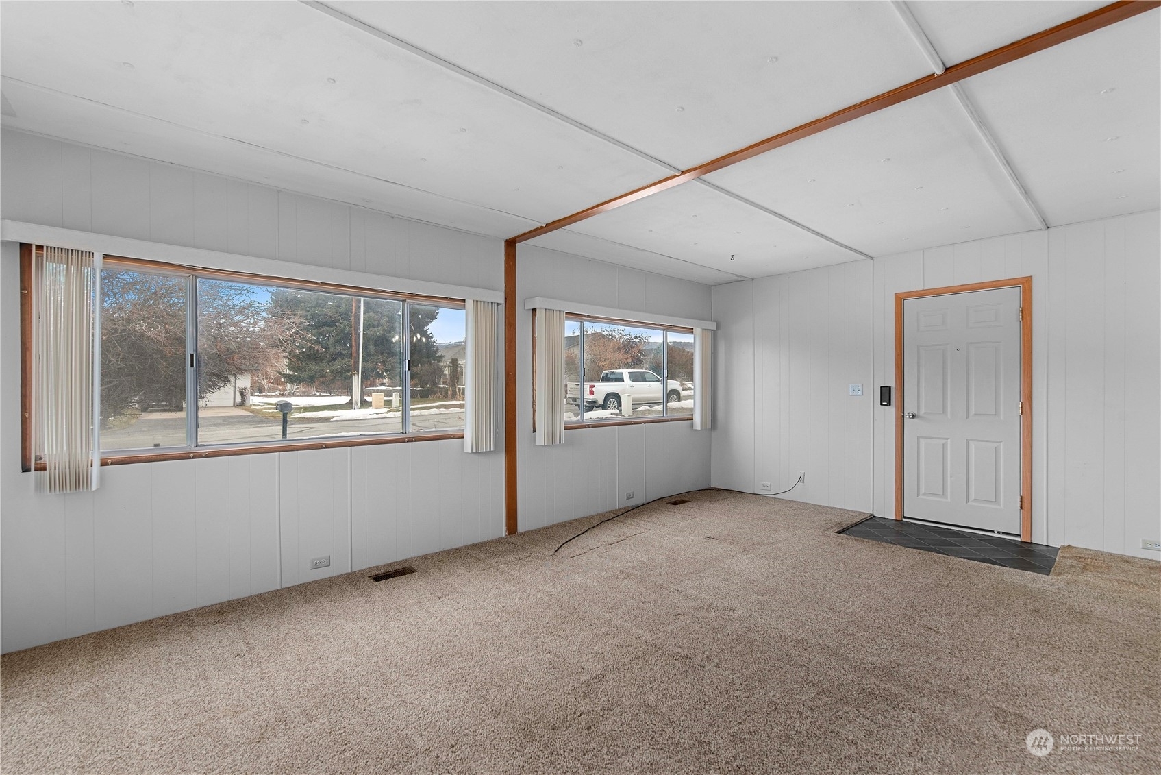 Property Photo: 1822 S Soden Street WA 98802
