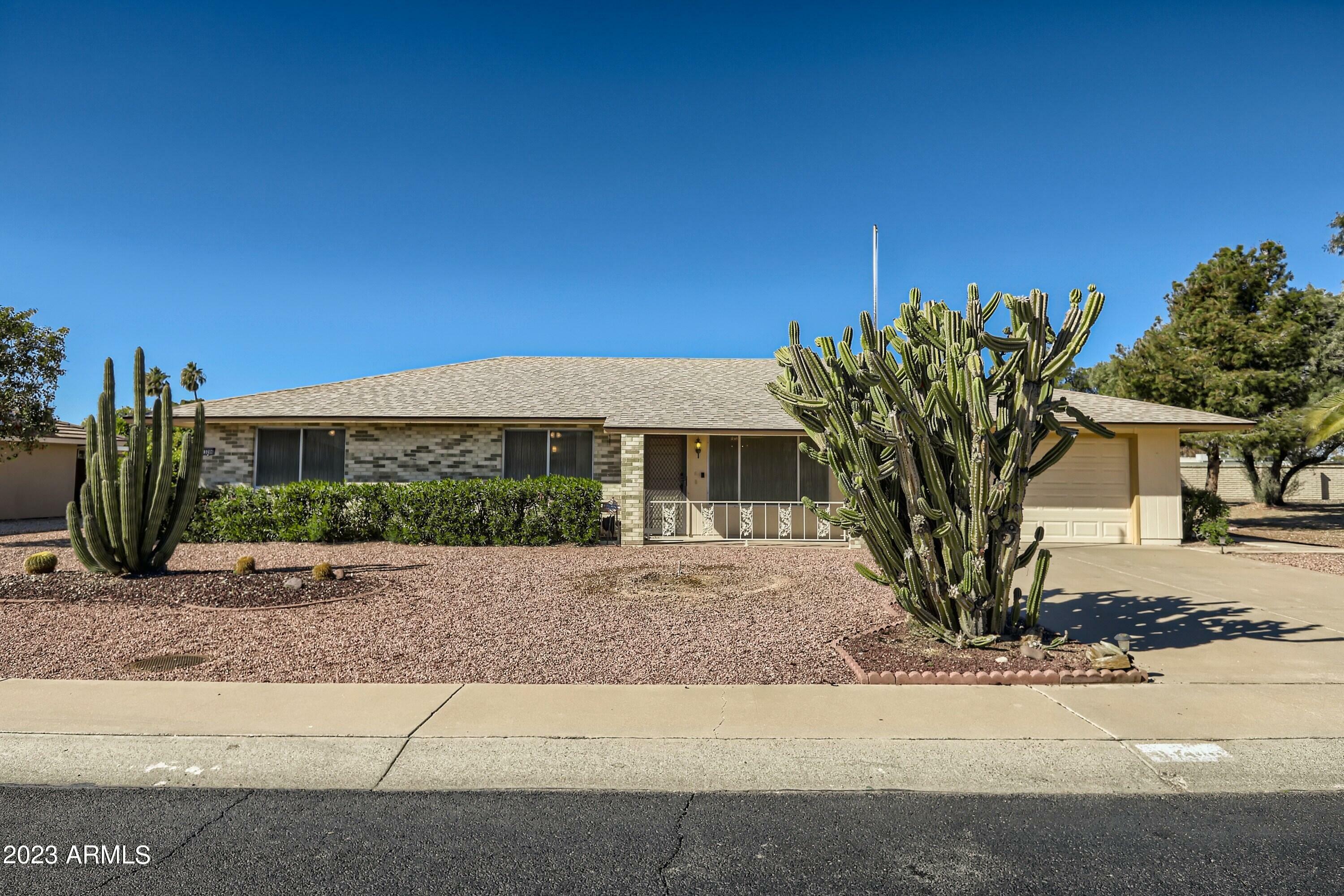 Property Photo:  13206 N Lakeforest Drive  AZ 85351 