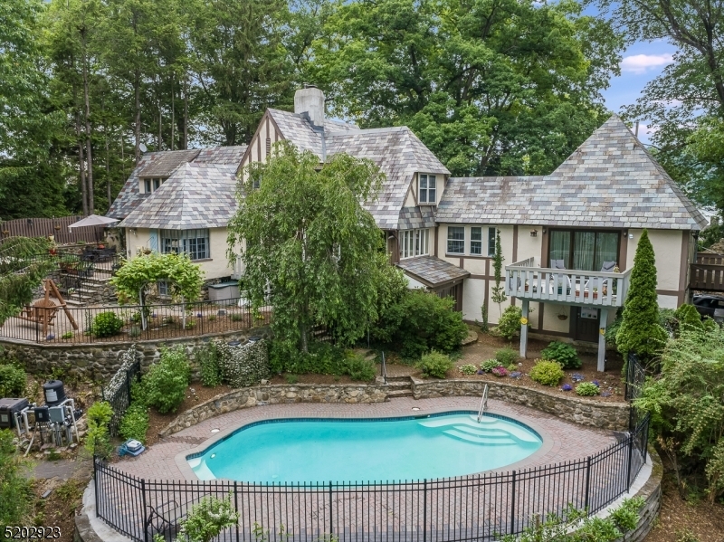 Property Photo:  36 Island Trl  NJ 07871 