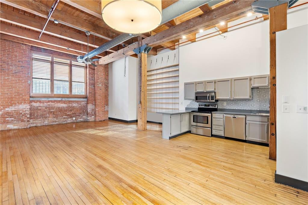 Property Photo:  306 W 7th Street 101  MO 64109 