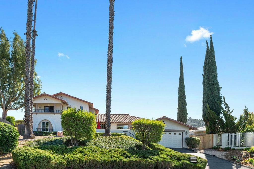 Property Photo:  2751 Crownpoint Place  CA 92027 