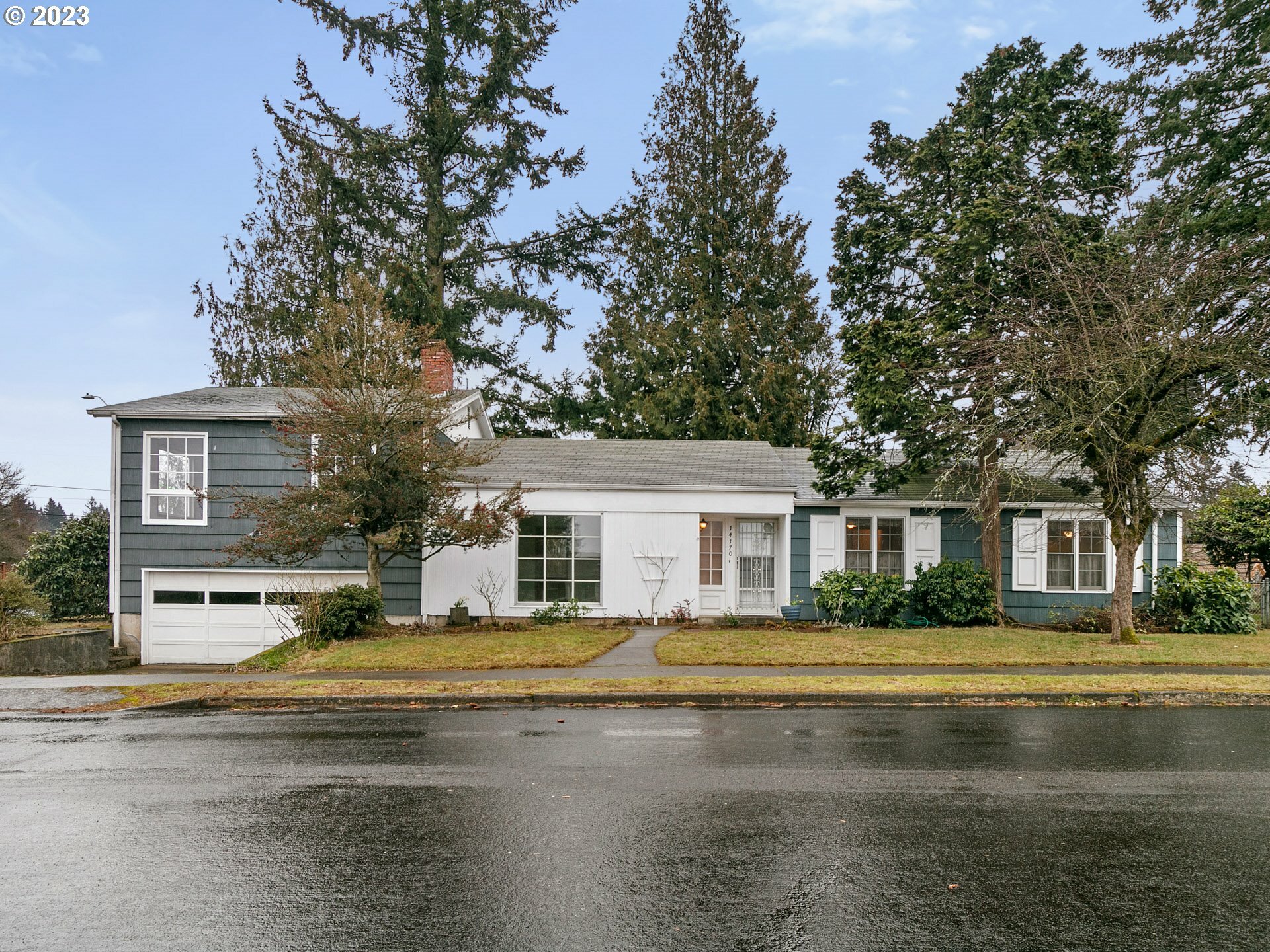 Property Photo:  14170 NE Eugene Ct  OR 97230 