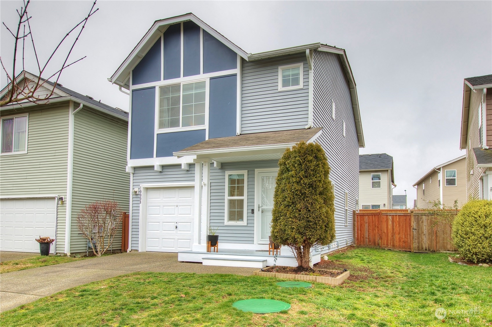 Property Photo:  10008 Dragt Street SE  WA 98597 