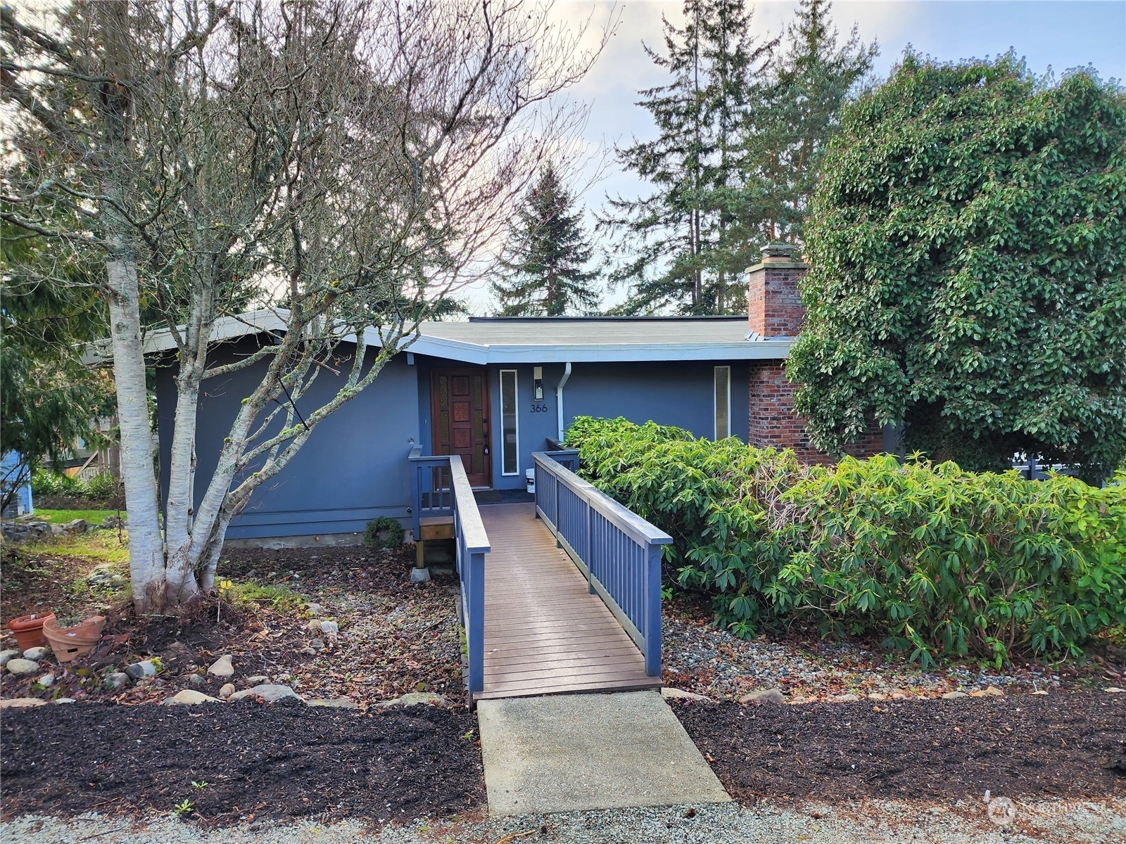 Property Photo:  366 Selkirk Drive  WA 98282 